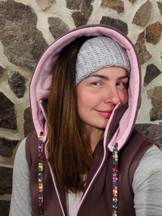 BESI🩷 Když chceš být venku v teple, ale nechceš se balit do sto vrstev… Když chceš vypadat žensky, ale zároveň se cítit...